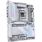 GIGABYTE X870E AORUS PRO X3D ICE socket AM5 moederbord Zilver/wit, RAID, 5 Gb-LAN, WLAN, BT, Sound, ATX
