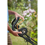 BLACK+DECKER BEOEP320-QS 1200W 30cm Verticuteerder Zwart/oranje