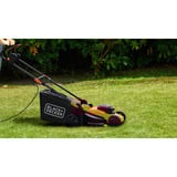 BLACK+DECKER BEMWP340 grasmaaier Oranje/zwart, 34 cm, 1400W