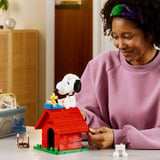 LEGO Ideas - Peanuts: Snoopy's hondenhok Constructiespeelgoed 21368, Retail