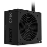 NZXT , 750 Watt voeding  Zwart