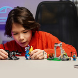 LEGO Fortnite - Peely en Sparkplugs kamp Constructiespeelgoed 77075