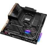 ASRock X670E Taichi socket AM5 moederbord Zwart/goud, RAID, 2.5Gb-LAN, WLAN, BT, Sound, E-ATX