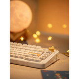 Iqunix ZX75 Sunset Ponder Wireless Mechanical Keyboard, gaming toetsenbord Lichtgeel, US lay-out, IQUNIX Silent Rose, RGB leds, 75%, Hot-swappable, Double-shot PBT, 2.4GHz | Bluetooth 5.1 | USB-C
