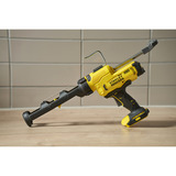 Stanley SFMCE600B-XJ 18V FATMAX® V20 snoerloos kitpistool Geel/zwart, Accu en oplader niet inbegrepen
