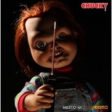 Mezco Toys Child's Play: 15 inch Talking Sneering Chucky Doll speelfiguur 