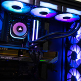 ALTERNATE Thunderstorm Pro Ryzen 7 - RX 9070 XT iCue Edition gaming pc Zwart | R7 9800X3D | RX 9070 XT | 32 GB | 2 TB SSD