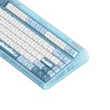Iqunix OG80 Wintertide Wireless Mechanical Keyboard, gaming toetsenbord Lichtblauw, US lay-out, IQUNIX Moonstone, RGB leds, 80% (TKL), Hot-swappable, PBT, 2.4GHz | Bluetooth 5.1 | USB-C