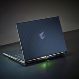 GIGABYTE AORUS MASTER 18 BZHC6EED65SP 18"  gaming laptop Zwart | Core Ultra 9 275HX | RTX 5090 | 32 GB | 1 TB + 1 TB SSD