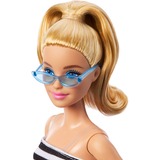 Mattel Barbie Fashionistas #213 - Striped top, pink skirt and sunglasses Pop 65e verjaardag
