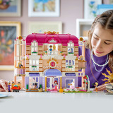 LEGO Friends - Heartlake City Grand Hotel Constructiespeelgoed 42704