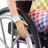  Fashionistas - Barbie met een paarse rolstoel #194 Pop 