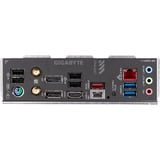 GIGABYTE B650M GAMING X AX socket AM5 moederbord Grijs/zwart, RAID, 2.5 Gb-LAN, Wi-Fi 6E, BT 5.2, Sound, µATX