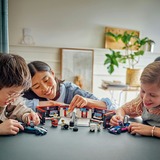 LEGO City - F1 garage met Mercedes-AMG en Alpine auto's Constructiespeelgoed 60444