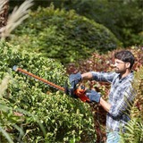 BLACK+DECKER Heggenschaar BEHTS451 Oranje/zwart, Met extra zaagblad voor verhoogde snoeicapaciteit