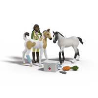 Schleich Horse Club - Sarah's EHBO-set speelfiguur 42777