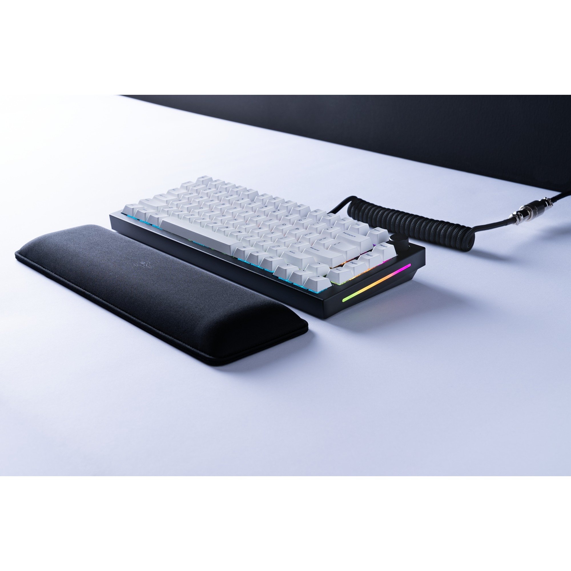 Glorious GMMK PRO Pre-built 75%, gaming toetsenbord Zwart, US lay-out, Glorious Fox, 75%, RGB leds, Hot-swappable